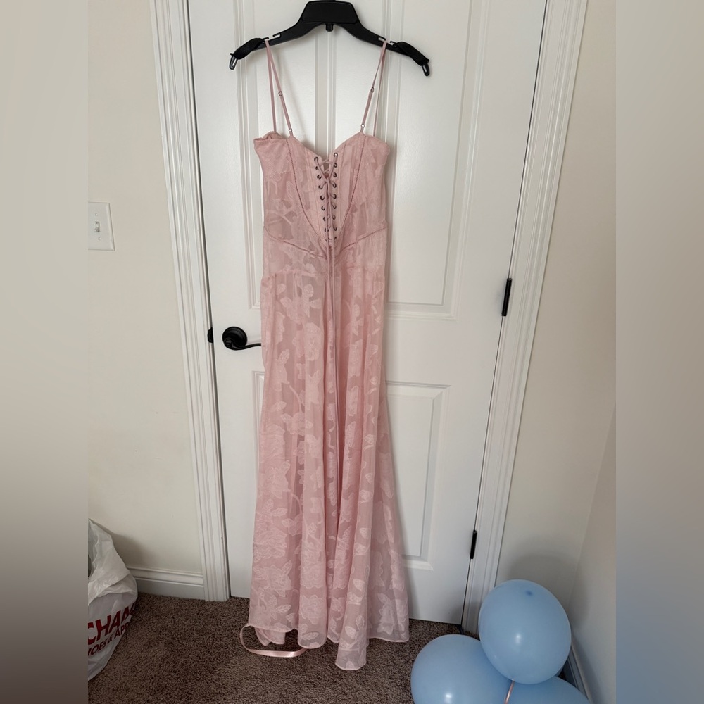 NWT House of Cb Seren Soft Pink Floral Lace Back Maxi Dress size XL - Picture 5 of 6
